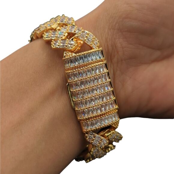 8inch x 20mm 14K Gold Finish Miami Cuban Baguette CZ Bracelet. - Picture 2 of 13